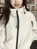 Moda de Primavera 2026 Cortavientos Impermeable con Capucha y Cintura Ajustada Chaqueta de Trabajo Estilo Coreano Abrigo Casual para Mujer