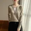Estilo Novo Outono e Inverno Gola V com Pedrarias Top Base de Tricô Falso Duas Peças para Mulheres Simples Emagrecedor Fashionável Manga Longa