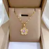 [Acero de titanio] Elegante collar de microdiamantes con flores de lujo y luz, estilo fino para mujer, accesorios de cadena de clavícula de celebridades cibernéticas.