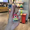 Llavero de Muñeco Oso Fresa de Dibujos Animados Colgante para Mochila de Goma Suave PVC Adorno para Teléfono Móvil Decoración de Pastel Regalo Venta al por Mayor