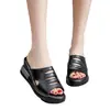 En stock Comercio Exterior talla grande Color Sólido Zapatillas Gruesas Moda Femenina Ropa de Exterior 2025 Verano Nuevas Sandalias de Cuña Boca de Pez