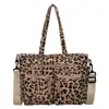 Bolso tote de gran capacidad con estampado de leopardo, europeo y americano, transfronterizo, para mujer, nuevo, casual, retro, versátil, bolso de mano, bolso de hombro, bolso para el trabajo