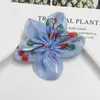 Flores de Tela Dulces y Brillantes con Estampado de Cerezas para Accesorios de Cabello Hechos a Mano, Fundas de Teléfono, Ropa, Zapatos, Sombreros y Accesorios Decorativos