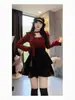 Conjunto de Duas Peças Elegante Feminino Plus Size Estilo College Hot Girl com Laço Manga Longa e Saia Curta Emagrecedora Cintura Marcada Outono Inverno