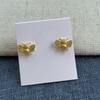 Pendientes Asimétricos de Plata de Ley 925 con Aguja, Esmalte Blanco Fresco, Margarita, Abeja y Pato Mandarín