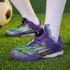 Nuevos zapatos de fútbol bajos para niños con botones giratorios, diseño sin cordones, adecuados para entrenamiento de fútbol sala y correr