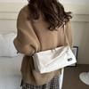 Bolsa de grande capacidade feminina 2024 nova moda casual bolsa de pano para todos os tipos de combinação bolsa de ombro bolsa de viagem de curta distância bolsa crossbody