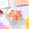 Molde de hielo de silicona para uso doméstico de 37 cavidades con tapa, venta al por mayor transfronteriza, molde de hielo de congelación rápida, molde de hielo casero tipo panal DIY