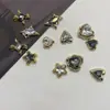 Personalidad borde con forma especial estrellas de amor accesorios de aleación de diamante pasador retro do old oro joya material para horquilla barroca