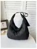 Bolsa tote acolchoada casual estilo coreano para mulheres, nova bolsa de ombro leve de grande capacidade para o dia a dia, bolsa transversal para atacado transfronteiriço