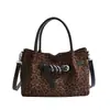 Bolso con Textura de Estampado de Leopardo para Mujer 2026 Nuevo de Moda Bolso de Mano de Gran Capacidad Bolso de Hombro Único Cruzado Chic de Moda Nicho