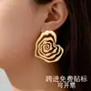 Pendientes de Metal Estilo Retro Exagerado Elegante Europeo y Americano con Diseño Hueco de Flor de Rosa Estéreo Pendientes de Pétalos de Moda Elegantes para Mujer