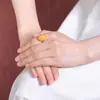 Anillo de Plata de Ley S925 Yilu con Ámbar Patrón de Hierba Tang Envejecido Vintage Estilo Chino Nuevo Simple Elegante Anillo Cuadrado de Plata