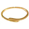 Pulsera con Hebilla de Cruz en Forma de Serpiente Chapada en Oro Real de 18 Quilates con Circonita Pulsera Retro de Nicho Lujo Accesible Joyería de Alta Gama