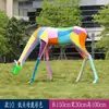 Escultura geométrica de veado pintada em fibra de vidro para exterior, adequada para pátios, parques, gramados residenciais e decorações de paisagismo com animais.