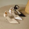 Zapatos de Tacón Alto de un Carácter X125 para Mujer 2024 Nuevos Simples de Punta Puntiaguda Baotou Huecos de Moda de una Sola Capa