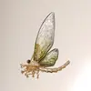 Broche de libélula retrô de asas finas design feminino de alta qualidade senso de design nicho inseto corsage temperamento anti-luz pinos acessórios