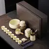 Juego de Té Kung Fu Semiatomático Ruyao Beige Tetera Taza de Té Mesa de Té Cerámica para el Hogar Caja de Regalo Completa Gama Alta
