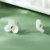 Pendientes de flor de acetato tridimensionales pequeños, frescos y lindos, exquisitos, pequeños, translúcidos, para uso diario, combinan con todo