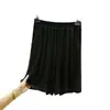 Pantalones cortos de tres cuartos para casa de talla grande para mujer, adecuados para usar al aire libre, shorts deportivos de yoga, nuevo modelo de verano, hechos de tela fina, de color liso, corte holgado