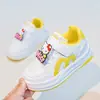 Nuevas Zapatillas de Dibujos Animados para Niñas Primavera 2026, Zapatos Casuales Versátiles con Velcro Antideslizante, Zapatos de Suela Suave para Niños Mayores