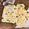 Promoción de transmisión en vivo de primavera: pijama nuevo para mujer, con un cárdigan de doble capa y cuello estiloso, estampado creativo y sencillo de nubes, y suave tejido de algodón de manga larga