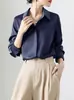 Camisa Vintage Verde Oscuro de Satín para Mujer, Moda de Lujo Ligero, Corte Holgado, Tapeta Oculta, Elegante Camisa de Manga Larga Estilo Hong Kong para el Trabajo