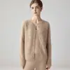 Suave y versátil cárdigan de cachemira con cuello redondo, patrón de jacquard y un diseño de punto suelto y sencillo, perfecto para otoño e invierno