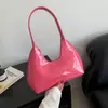 Bolsa de charol de nicho 2023 Bolso baguette de media luna para mujer Bolso de hombro para mujer Bolso de mano para mujer Bolso de axila de moda texturizado
