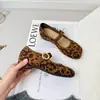 Sapatos Mary Jane Bico Fino com Divisão nos Dedos 2026, Tira com Fivela Vintage, Aumento Interno de Altura, Sapatos Baixos Femininos da Moda, Novo Estilo Ferradura