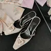 Sandalias de Verano Estilo Francés para Niña con Flor de Camelia de Una Sola Tira con Tapa Delantera y Talón Grueso Zapatos Retro Estilo Nacional con Tacón Cuadrado para Mujer