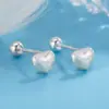 Brincos Escovados em Formato de Coração com Rosca, Nova Coleção de Luxo 2025, Joias Femininas de Alto Padrão, Brincos Pequenos em Formato de Coração