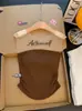 Design Puro de Desejo Senso de Estilo Top Tomara-que-caia de Verão Novo Estilo Particularmente Bonito Top Acinturado Colete Sem Costura com Letra