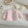 Chaqueta Acolchada de Algodón con Lazo para Niñas, Bolsillos Pequeños Izquierdo y Derecho, Abrigo Acolchado Grueso Estilo Coreano de Invierno para Bebés, Ropa Acolchada de Algodón para Niños, Moderna