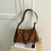 Bolso de Hombro Único de Alta Gama Transfronterizo para Mujer Otoño 2026 Nuevo Elegante Retro Gran Capacidad Bolso de Axila Bolso Tote para Viajes