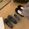 Chegada Nova Outono 2026: Sapatos Rasos Incrivelmente Bonitos de Bolinhas com Divisão nos Dedos para Mulheres