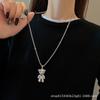 Lindo oso Tierra genial mujer moda TikTok mismo collar de acero de titanio mujer Red discoteca rojo hip hop colgante cadena de suéter personalizada