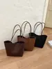 Bolso tejido grande vintage transfronterizo para mujer, nuevo bolso tote coreano simple de moda 2026, bolso de hombro de gran capacidad para el día a día