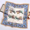 Bufanda de Terciopelo Popular Estilo Coreano Versátil Transfronteriza para Mujer en Otoño e Invierno Bufanda Cuadrada Multifuncional Chal Pañuelo para la Cabeza Cálido y Versátil Moda