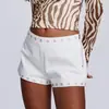 Shorts Metálicos de Chica Sexy Caliente de Moda Europea y Americana Estilo Gótico Oscuro Decorados con Remaches Y2K Estilo Callejero Shorts de Color Sólido