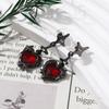 Nuevos pendientes de amor con cuatro estrellas rojas y blancas, con personalidad plisada, pendientes retro europeos y americanos, pendientes de tendencia de moda al por mayor