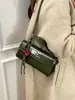 Bolsa Quadrada Pequena de Moda Retrô Europeia e Americana de Alto Padrão Transfronteiriça Bolsa Clássica Feminina Bolsa de Ombro com Fecho Exquisito Bolsa Transversal