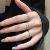 Anillo abierto de tres piezas de circonitas para mujer, diseño de nicho de alta gama, anillo único, anillo de viento frío apilado, joyería de mano para llevar.