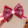 Pinza para el cabello con lazo de cinta de cuadros rojos de moda para niñas, accesorio para el cabello de chal, elegante clip para el cabello con gema roja de Año Nuevo
