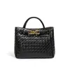 2025 Design de Nicho Sensação de Alto Padrão Grande Capacidade Bolsa de Mão Moda Feminina Versátil Elegante Simples Bolsa Tecida Artesanal