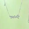 Elegante Pulsera de Hortensia para Mujer, Artística Forma de Flor Tridimensional Estilo Chino, Sencilla y Exquisita Cadena para Clavícula con Flor
