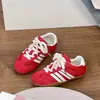 Zapatos para Niñas 2026 Primavera/Verano Nuevos de Encaje Estilo Alemán de Malla para Niños Zapatillas Deportivas Respirables Suaves de Suela para Bebés