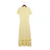 Vestido de Punto Hueco Estilo Verano con Cuello Redondo Ondulado, Mangas Cortas, Cintura Ceñida, Volantes Multicapa, Dulce Vestido de Pastel de Longitud Media