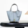 Bolsa Cesta de Vegetais Clássica de Couro Bovino de Primeira Camada Personalizada de Fábrica, Bolsa Saco de Couro Genuíno de Alta Qualidade, Bolsa de Mão Versátil para Exportação