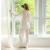 Conjunto de Pijama de Veludo Leve de Luxo, Amigo da Pele, com Gola Lapela, Mangas Longas e Calças Longas, Conjunto de Duas Peças com Acabamento de Alto Padrão, Roupa Confortável para Casa, Robe de Manhã 938